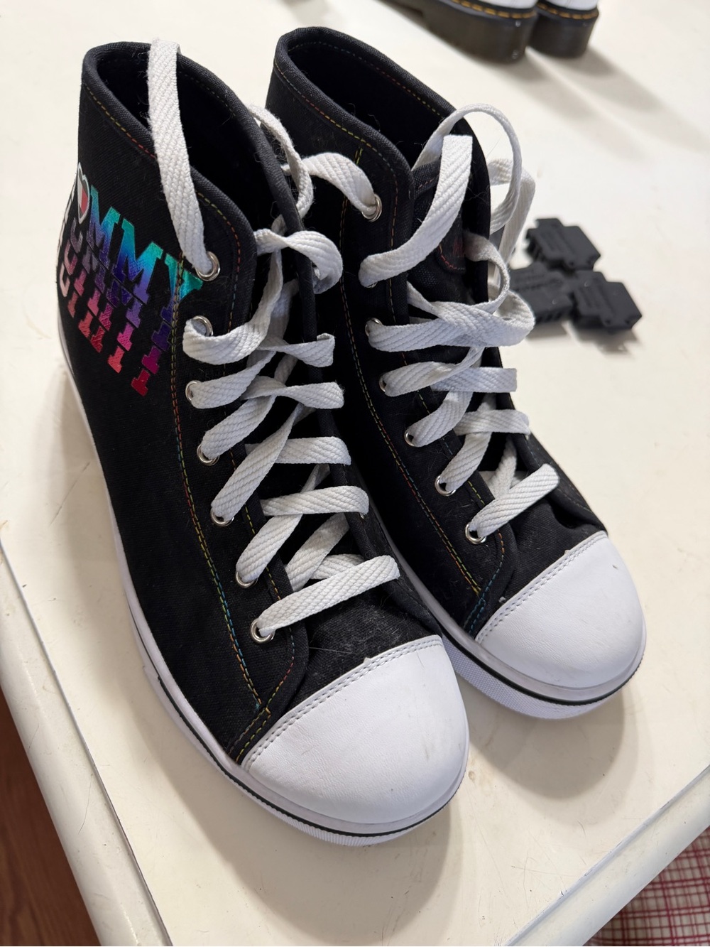 Tommy Hilfiger HEELY’s Black High-Top Sneakers with Multicolor Logo